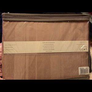 JosephAbboud 400 thread Ct Sateen Queen Flat Sheet